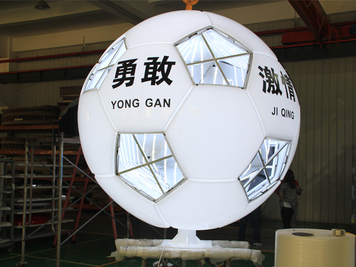 圆形足球吸塑灯箱制作工艺特点